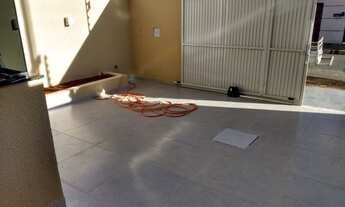 Imagem: Casa flor do cerrado Px ao prédio, localização