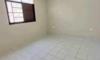 Imagem 6: Casa a venda na Gruta com 03 quartos, s/ 02 suítes, dependência, 02 vagas