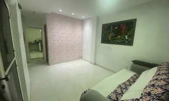 Imagem: 1 casa com 2 quitinetes com cobertura grande