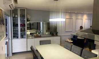 Imagem 3: Casa de condomínio para venda tem 220 metros quadrados com 3 quartos