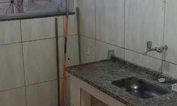 Imagem 5: Rocha Miranda Apartamento térreo possui 48 metros quadrados com 2 quartos prox ao mercado