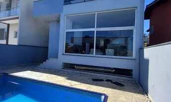 Imagem 4: ALUGA SE CASA NO CONDOMÍNIO ARUÃ COM 3 SUITES, PISCINA, MOVEIS PLANEJADOS