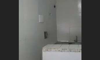 Imagem 2: Alugo kitnet com ótima localização