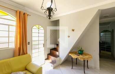 Imagem 4: Casa para Aluguel - Caiçaras, 2 Quartos, 180 m2