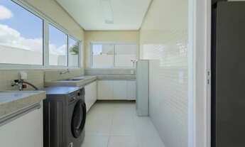 Imagem 6: Casa de condomínio sobrado para venda possui 300 metros quadrados com 4 quartos