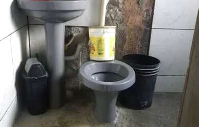 Imagem 7: VENDO CASA NA 106 DO POR DO SOL Abaixou o preço pra vender logo..