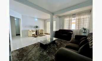 Imagem: Sobrado com 4 suítes e vista livre para