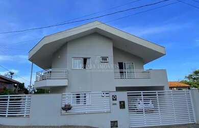 Imagem 6: CASA NA PRAIA COM LOCALIZAÇÃO PRIVILEGIADA EM PENHA SC!