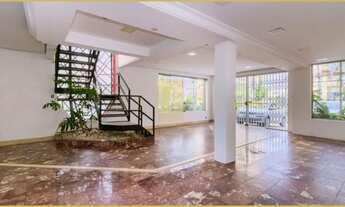 Imagem: Sobrado comercial de esquina com 232 m²