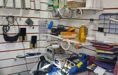 Imagem 6: Vendo ou troco por moto em dia ( banca completa assistência técnica se celular