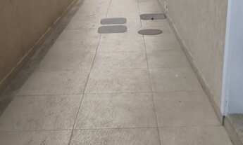 Imagem 4: Vendo kitnet na Qnh09. Frente a feira dos goianos. Kit com 1 quarto. 3 andar