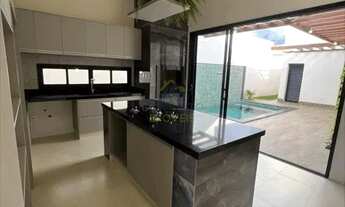 Imagem 6: Condomínio Belvedere Casa térrea -Terreno 375 m2 Área construída 209 m2, três suítes, escr