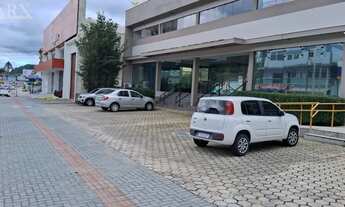 Imagem: Ampla sala comercial na Ponta Aguda