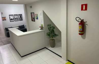 Imagem 2: Alugo Sem Fiador Salas Escritórios C/ Ar Condicionado e Mobília