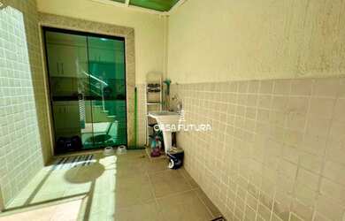 Imagem 14: CASA AMPLA COM 4 QUARTOS SENDO 1 SUÍTE LOCALIZADA NO BAIRRO JARDIM PONTE ALTA EM VOLTA RE