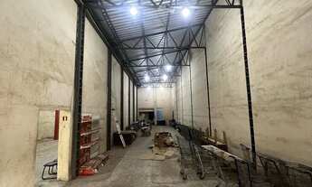 Imagem 7: Loja de 450 m2 Galpão / depósito com 2 vagas na garagem