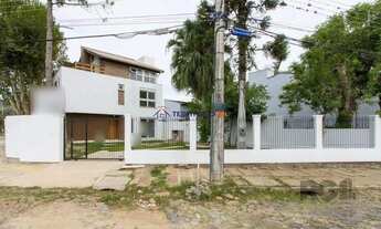 Imagem 2: Casa 2 dormitórios à venda Guarujá Porto Alegre/RS