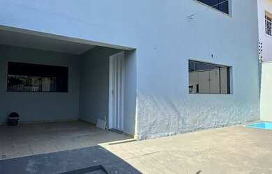 Imagem: PREÇO DE OCASIÃO - C/ 4Qtos e Pisina (lage