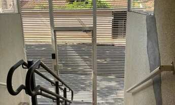 Imagem 2: Apartamento a venda no condomínio Ed Lirios no bairro Jardim Monte Carlo - Maringá/PR