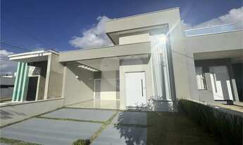 Imagem: Casa à venda com 3 quartos, sendo 1 suíte