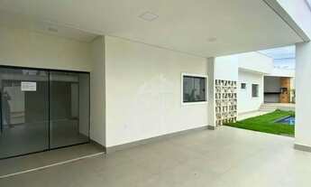 Imagem 3: Linda casa com 3 quartos, piscina e localização privilegiada em Senador Canedo