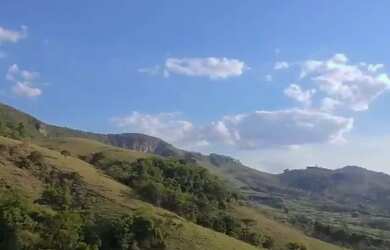 Imagem 3: Terreno ao pé da Montanha Oratório