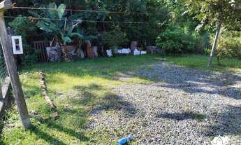 Imagem 4: Casa de madeira à venda em Barra Velha, com 3 quartos, terreno de 302 m², rua pavimentada