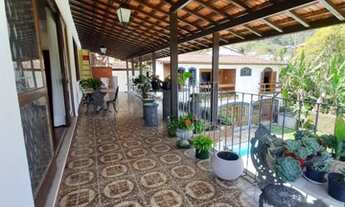 Imagem 2: Casa para Venda em Teresópolis, Caxangá, 3 dormitórios, 1 suíte, 3 banheiros, 7 vagas