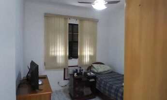 Imagem 3: Apartamento 1º andar, Sala, 2 dormitórios,1 wc Social, Coz. A. de Serv. uma Vaga de Garage