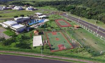 Imagem 6: Casa de condomínio para venda possui 224 metros quadrados com 3 quartos