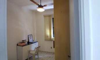 Imagem 5: Apartamento 1º andar, Sala, 2 dormitórios,1 wc Social, Coz. A. de Serv. uma Vaga de Garage