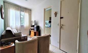 Imagem 3: Apartamento de 2 dormitórios, pronto para morar, repleto de armários. Localizado próximo d