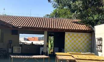 Imagem 2: Espaço com Sala Varanda e Piscina