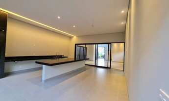 Imagem 7: Casa de condomínio térrea para venda com 249 metros quadrados com 4 quartos