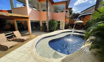 Imagem: Imóvel dentro de condomínio na Ferradura