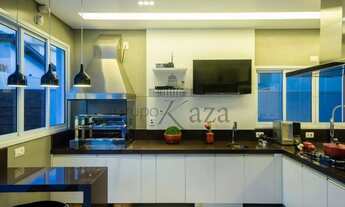 Imagem 7: Sobrado Espetacular - Condomínio Crystal Park - 3 Dormitórios - Piscina - 250m²