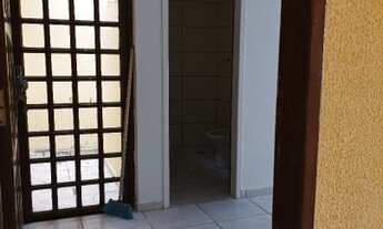 Imagem 4: Vendo terreno com casa em Alvenaria