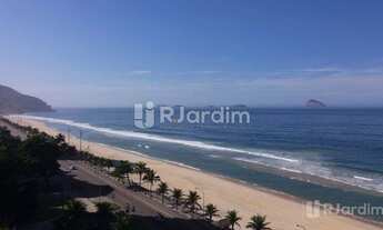 Imagem 4: Praia. Lazer e segurança. Apartamento com 5 quartos (suítes) e 3 vagas de garagem, venda o