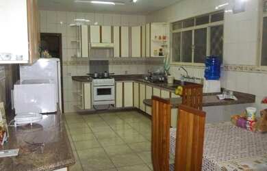 Imagem 2: Casa União, 4 quartos, 2 suítes, 4 vagas, imóvel Alugado R$2.500,00/mês