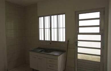 Imagem 3: Casa com 2 dormitórios para alugar, 70 m² por R$ 1.200,00 - Vila São Paulo - Mogi das Cruz