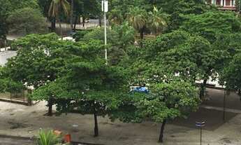 Imagem 2: Ipanema - 1a quadra - apto com 4 quartos, dependencia completa, 2 vagas. Proximo a Praça G