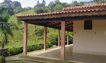 Imagem 5: Fazenda/Sítio/Chácara para venda possui 550 metros quadrados com 5 quartos