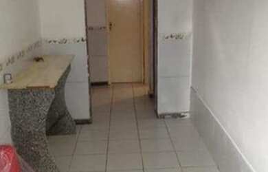 Imagem 2: Alugar casa e pau amarelo