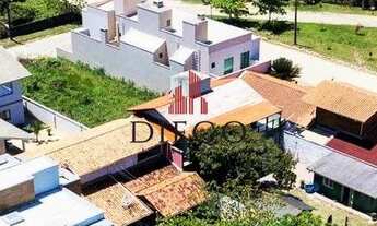 Imagem 3: Sobrado alto padrão na praia do Mariscal