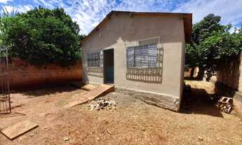 Imagem 2: Casa individual. Bairro Jardim Carioca. 1 quarto, sala cozinha, varanda e quintal