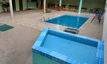 Imagem: Chácara com piscina