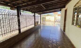 Imagem: Casa com 2 quartos - Bairro Vila Lucy em