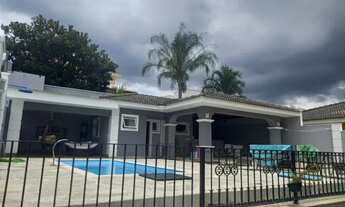 Imagem 6: Linda casa em localização privilegiada disponível para locação no Condomínio Jardim Theodo