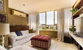 Imagem 7: Apartamento para venda possui 303 metros quadrados com 3 quartos em São João - Porto Alegr