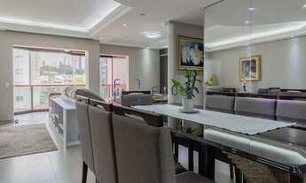 Imagem 7: Apartamento com 4 quartos (3 suítes), 5 banheiros, 3 vagas de garagem e elevador